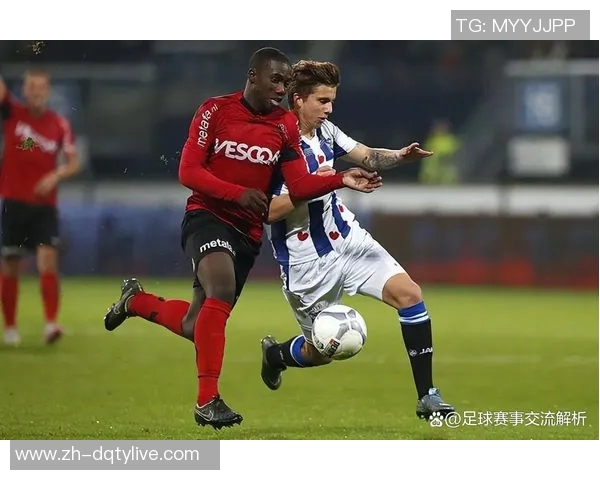 海尔蒙特与前进之鹰的激烈对决展现足球魅力与团队精神的精彩瞬间